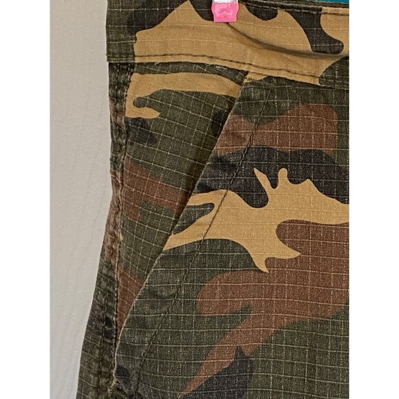 Vintage Beverly Hills Polo Club Mens Camouflage Cargo Shorts With Button Closure - Picture 4 of 12